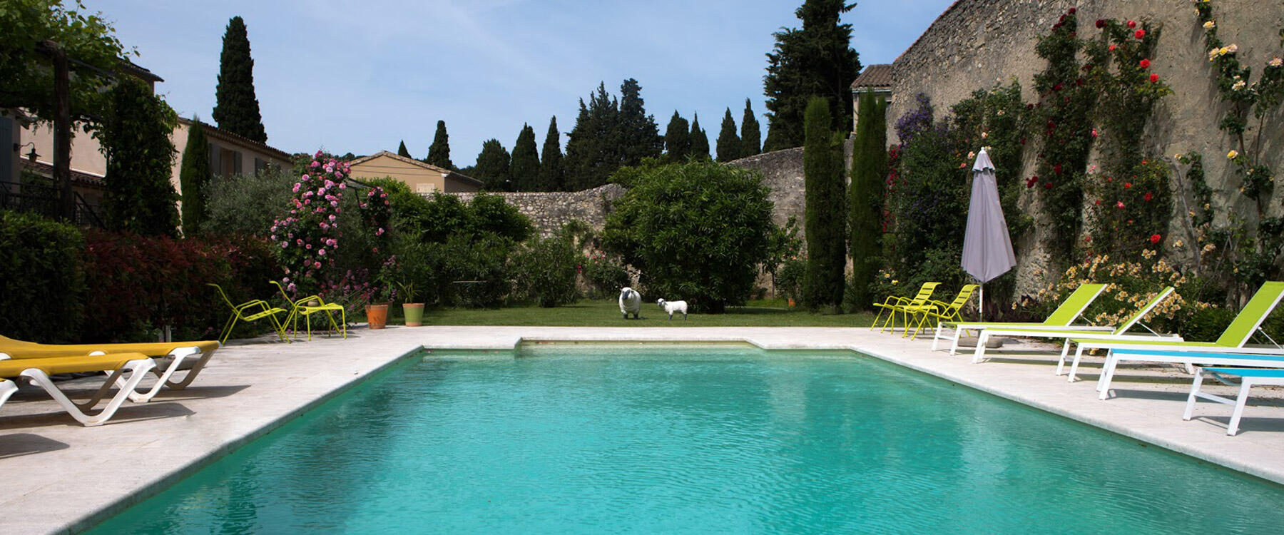 Maison d'hôtes de charme avec piscine près d'Avignon